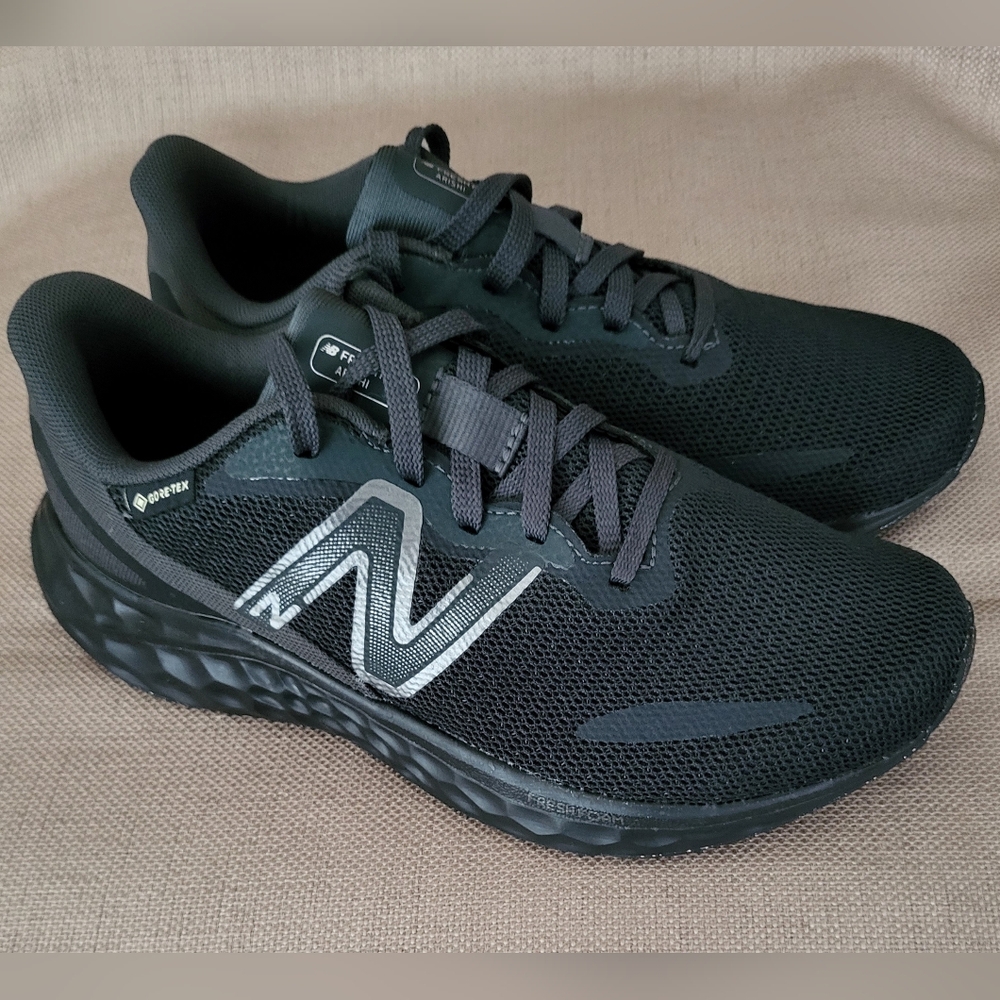Womem's New Balance Fresh Foam Arishi v4 GORE-TEX Shoes